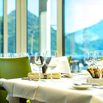 Bild zeigt den Nidwaldner Hof am Vierwaldstättersee; booking.com